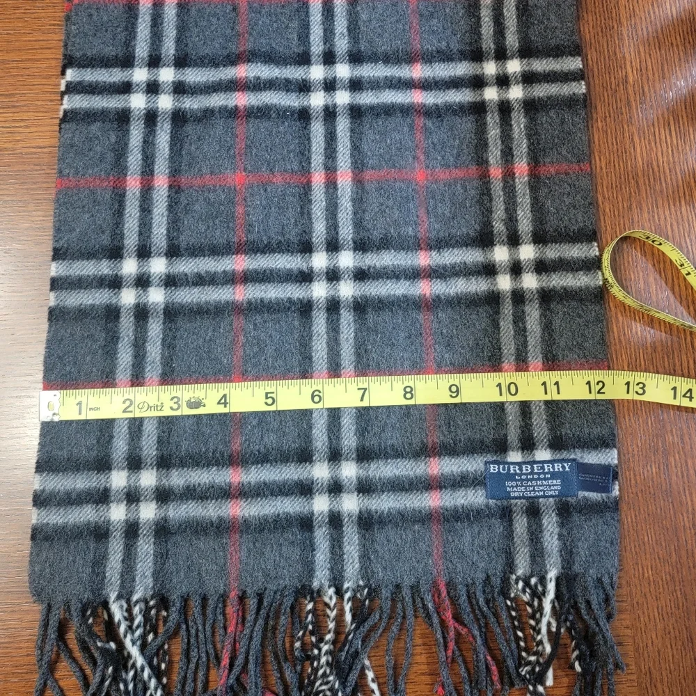 Burberry Novacheck Gray Plaid Cashmere Scarf